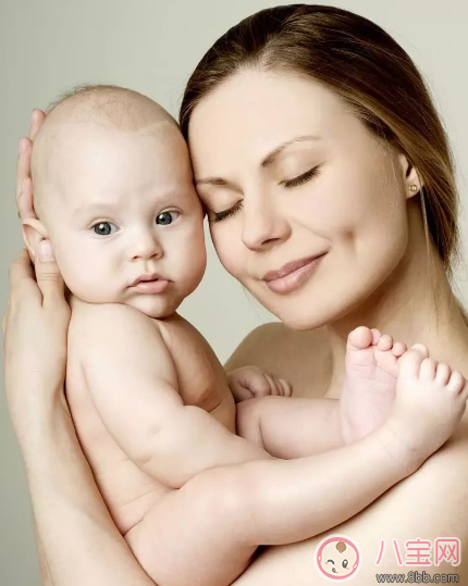 產后媽媽心情不好抑郁怎么辦 家人應該怎么對媽媽才能讓她走出來 產后媽媽心情不好抑郁怎么辦 家人應該怎么對媽媽才能讓她走出來