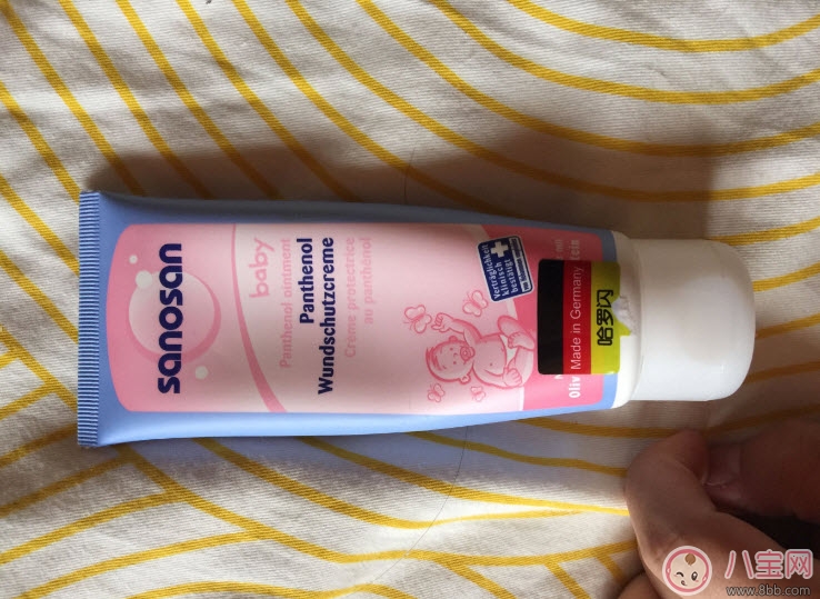 哈羅閃護臀霜怎么樣好用嗎 哈羅閃護臀霜成分有石蠟嗎吸收好嗎