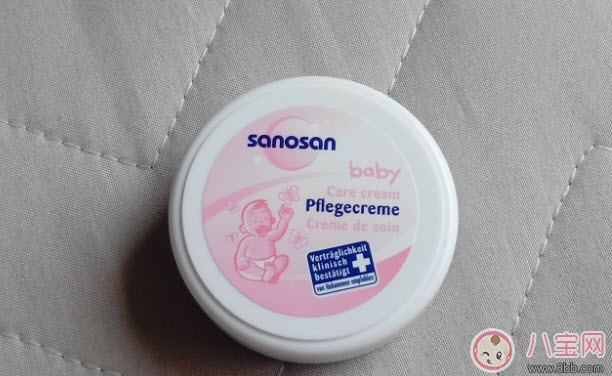 哈羅閃嬰兒護膚霜怎么樣好用嗎 哈羅閃護膚霜敏感皮膚的寶寶能使用嗎