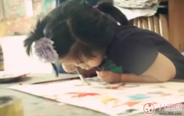 周杰倫看小周周涂鴉傻眼 父母如何引導孩子涂鴉