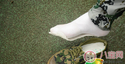 軍訓用衛生巾當鞋墊好嗎 衛生巾當鞋墊的好處