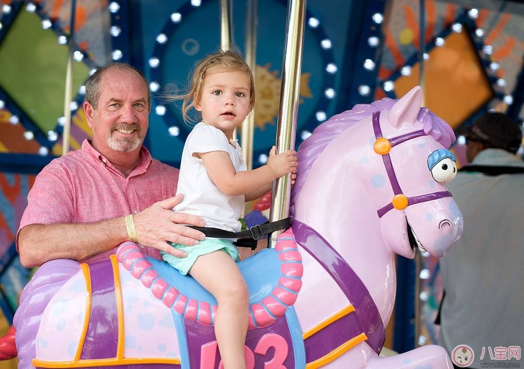 寶寶要買(mǎi)買(mǎi)買(mǎi)家長(zhǎng)應(yīng)該怎么辦?如何建議孩子的正確消費(fèi)觀 寶寶要買(mǎi)買(mǎi)買(mǎi)家長(zhǎng)應(yīng)該怎么辦?如何建議孩子的正確消費(fèi)觀