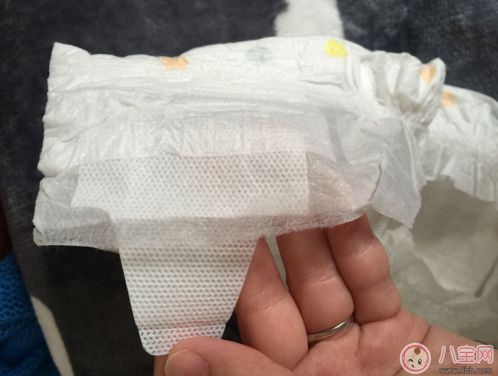 國產(chǎn)紙尿褲一朵小鹿叮叮一呵哪個好 一朵紙尿褲怎么樣好用嗎