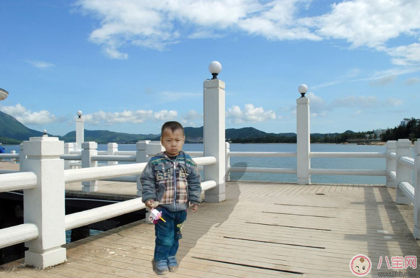 十一國慶帶孩子出去要注意什么 孩子出門注意事項 十一國慶帶孩子出去要注意什么 孩子出門注意事項