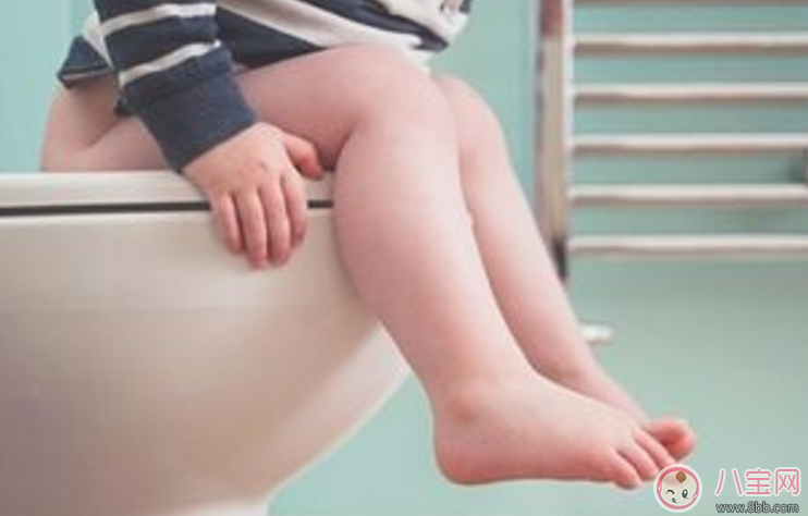 秋季干燥如何預防寶寶便秘 秋天寶寶便秘上火的原因有哪些怎么解決