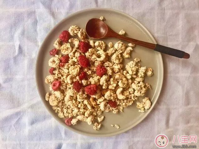 巧丹思麥片怎么吃好吃 JORDANS巧丹思麥片怎么樣