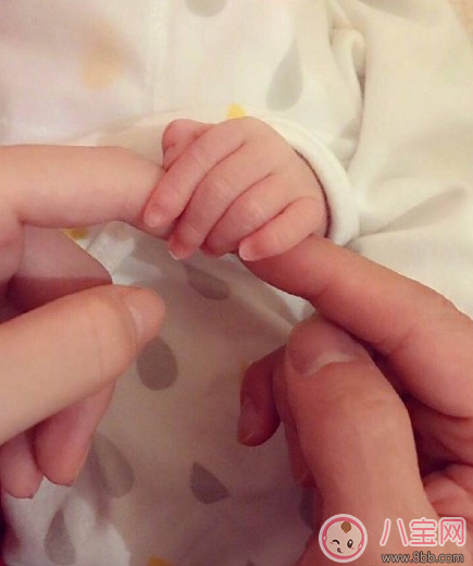 四大天王的孩子都是女兒?jiǎn)?四大天王孩子照片