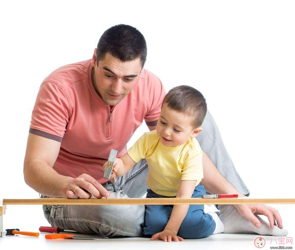 陳小春用對不起挽救父子關系 改善親子關系怎么做 陳小春用對不起挽救父子關系 改善親子關系怎么做