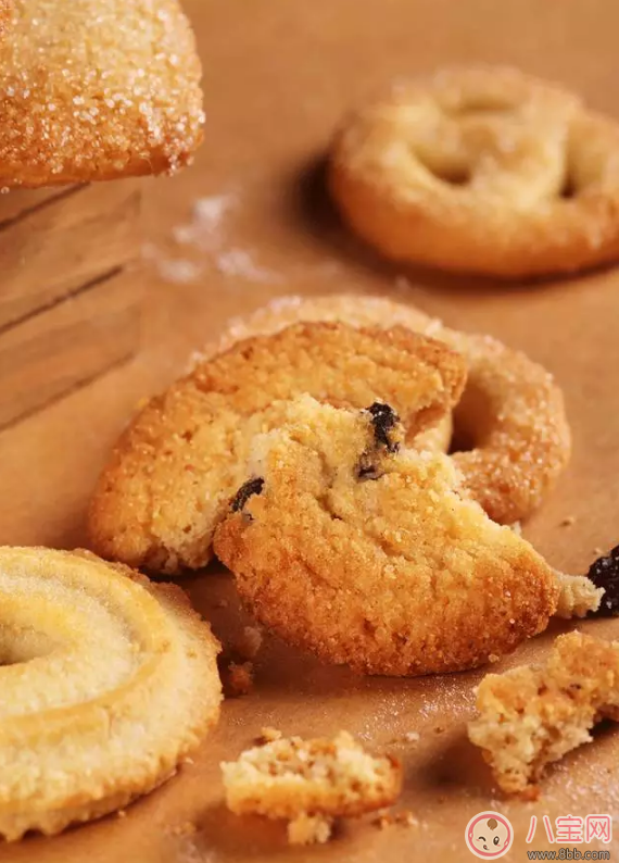 李克勤吃的Kjeldsens丹麥藍罐曲奇怎么樣 Kjeldsens丹麥藍罐曲奇如何搭配更好吃 李克勤吃的Kjeldsens丹麥藍罐曲奇怎么樣 Kjeldsens丹麥藍罐曲奇如何搭配更好吃