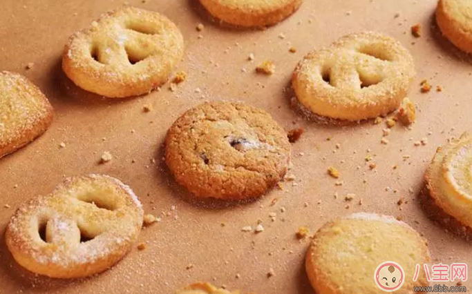 李克勤吃的Kjeldsens丹麥藍罐曲奇怎么樣 Kjeldsens丹麥藍罐曲奇如何搭配更好吃 李克勤吃的Kjeldsens丹麥藍罐曲奇怎么樣 Kjeldsens丹麥藍罐曲奇如何搭配更好吃