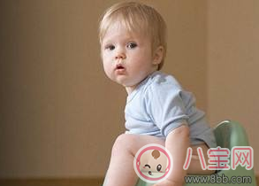 1歲多的小孩子怎么學(xué)會自己上廁所 寶寶訓(xùn)練如廁方法 1歲多的小孩子怎么學(xué)會自己上廁所 寶寶訓(xùn)練如廁方法