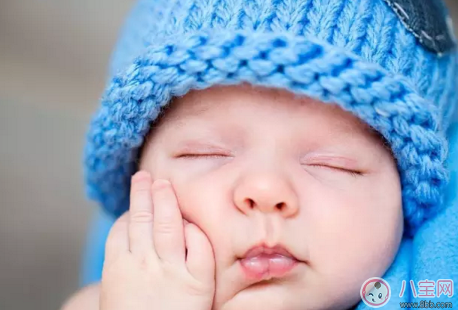 0-1歲的新生兒寶寶國慶出游要準備什么 新生兒國慶節出行物品清單