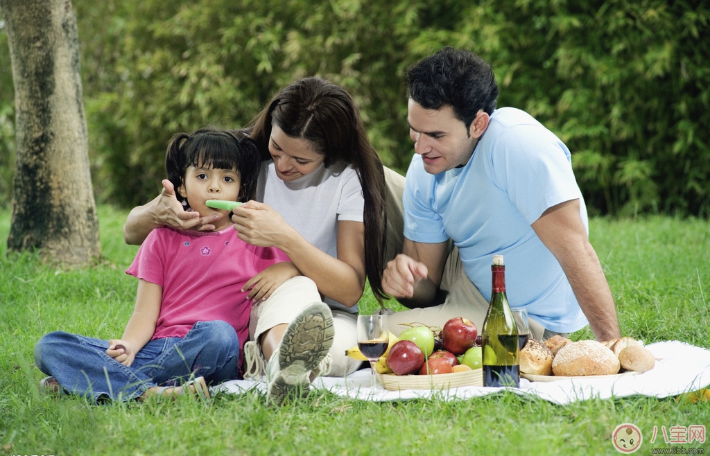 中秋節全家一起吃飯的好處 如何讓家族聚餐變有趣