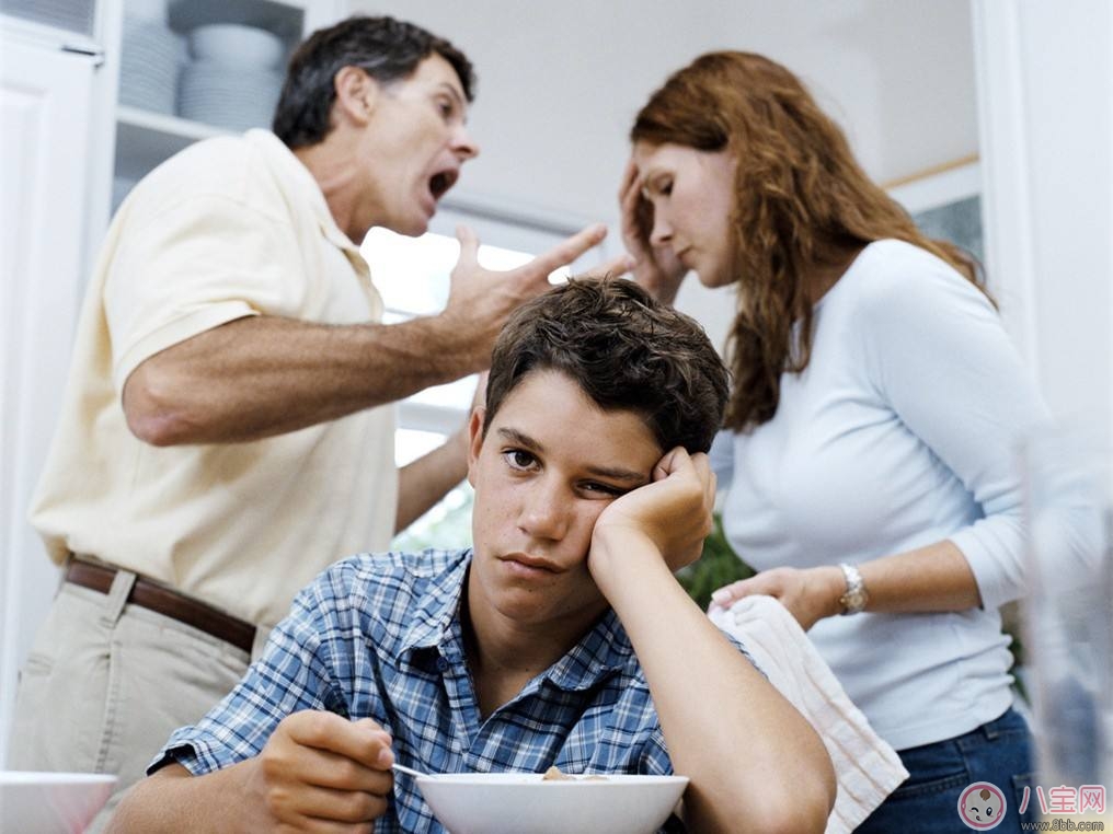 中秋節(jié)聚餐孩子不懂禮貌怎么辦 如何教孩子懂禮貌