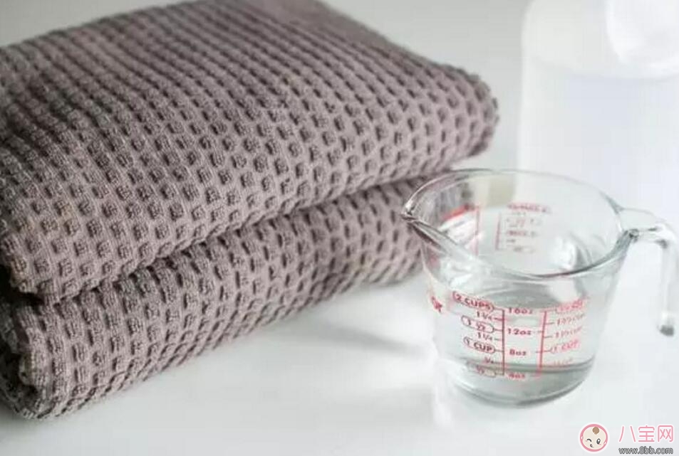 寶寶衣物怎么洗才正確 寶寶衣服洗護(hù)的正確步驟 寶寶衣物怎么洗才正確 寶寶衣服洗護(hù)的正確步驟