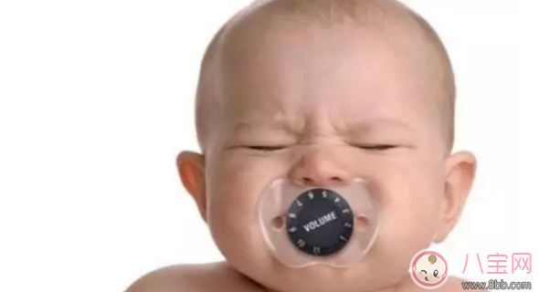 寶寶一哭就喂奶容易脹氣嗎 寶媽吃了脹氣食物給寶寶哺乳寶寶會脹氣嗎 寶寶一哭就喂奶容易脹氣嗎 寶媽吃了脹氣食物給寶寶哺乳寶寶會脹氣嗎