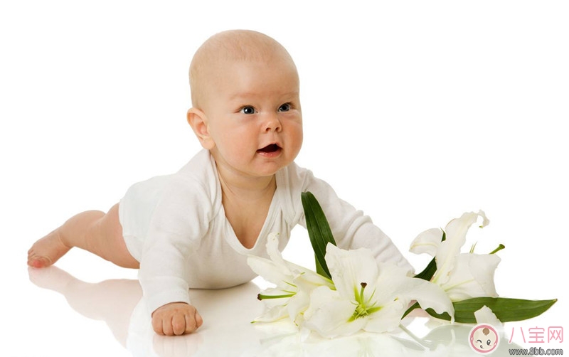 為什么寶寶頭發少 幼兒頭發少應該如何護理