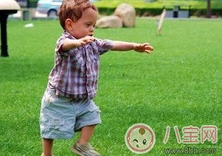 孩子不喜歡下來走路 非要人抱怎么辦
