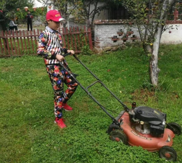 周漾玥哥哥是誰叫什么名字 周漾玥哥哥王梓豪演過什么電視節目嗎