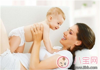 朱丹坐月子發女兒側面照 坐月子期間可以玩手機嗎