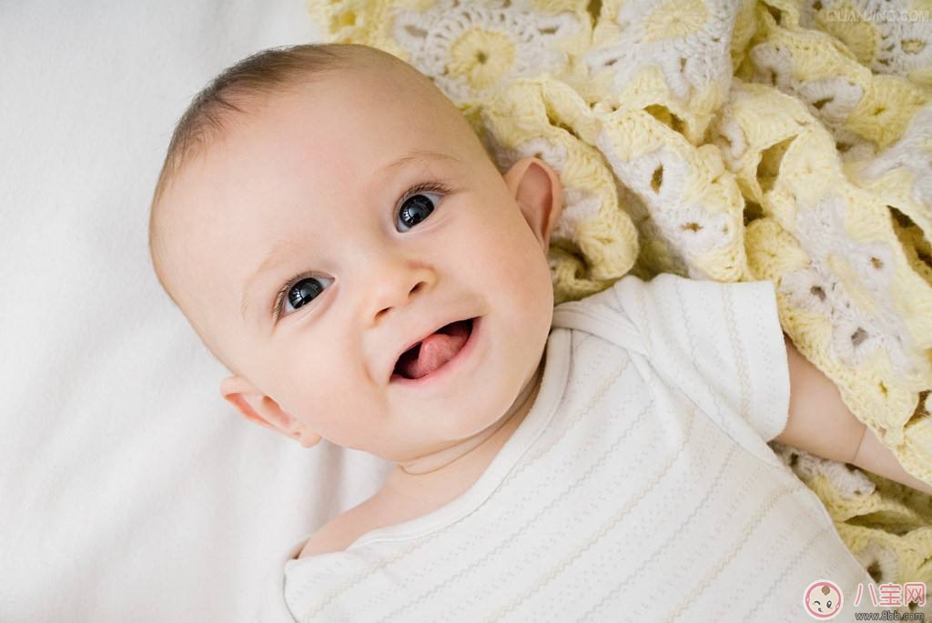 寶寶不愛說話是自閉嗎 吃什么避免兒童自閉癥