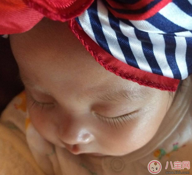 陳冠希曬女兒ALAIA睫毛 孩子睫毛長是遺傳的嗎 陳冠希曬女兒ALAIA睫毛 孩子睫毛長是遺傳的嗎