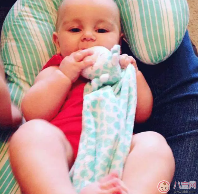 哪款安撫巾適合寶寶抓握 貝小七同款美國Angel Dear安撫巾怎么樣