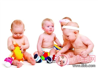 2歲的孩子性格害羞內(nèi)向怎么辦 家長(zhǎng)如何正確教育內(nèi)向孩子 2歲的孩子性格害羞內(nèi)向怎么辦 家長(zhǎng)如何正確教育內(nèi)向孩子