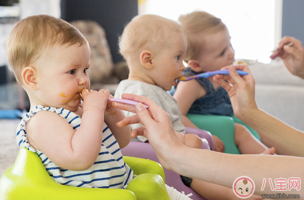 給寶寶嘴對嘴喂飯有哪些危害 嘴對嘴喂飯會傳播哪些疾病 給寶寶嘴對嘴喂飯有哪些危害 嘴對嘴喂飯會傳播哪些疾病