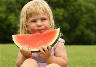 孩子性早熟會長不高嗎 孩子性早熟會引發哪些疾病