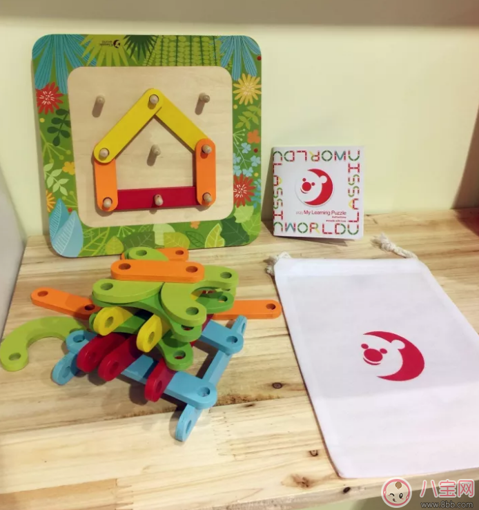 玩字母拼拼看哪款產(chǎn)品比較好 可來賽益智早教拼圖板有幾種玩法