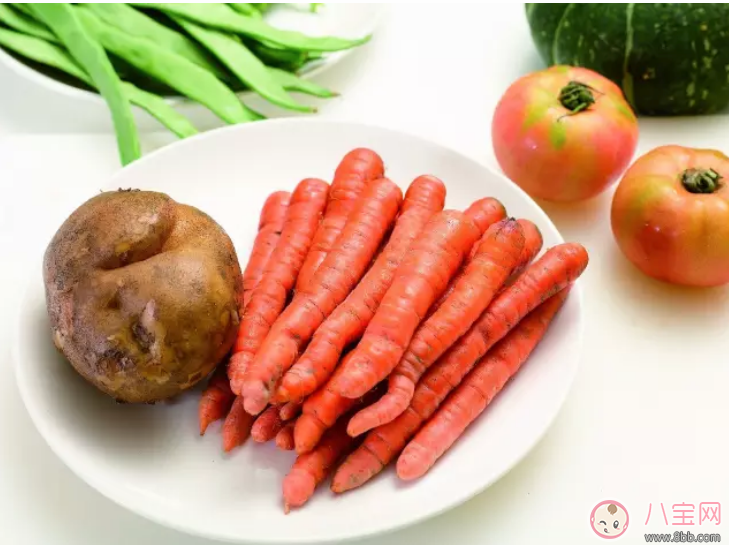 寶寶挑食是因為父母嗎 為什么寶寶在幼兒園就不挑食 寶寶挑食是因為父母嗎 為什么寶寶在幼兒園就不挑食