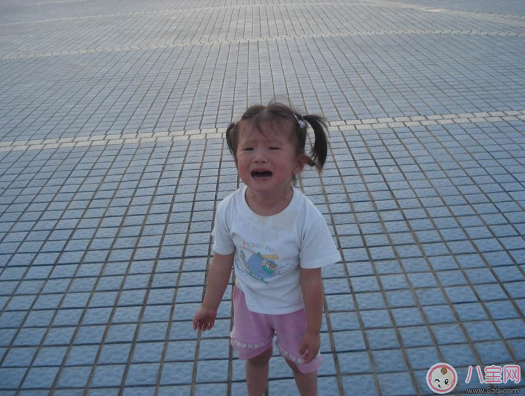 媽媽對孩子發(fā)脾氣后會怎么樣 媽媽生氣后需要向孩子道歉嗎