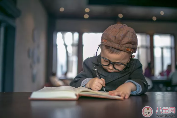 為什么說會講故事的孩子更聰明 孩子會講故事有什么好處