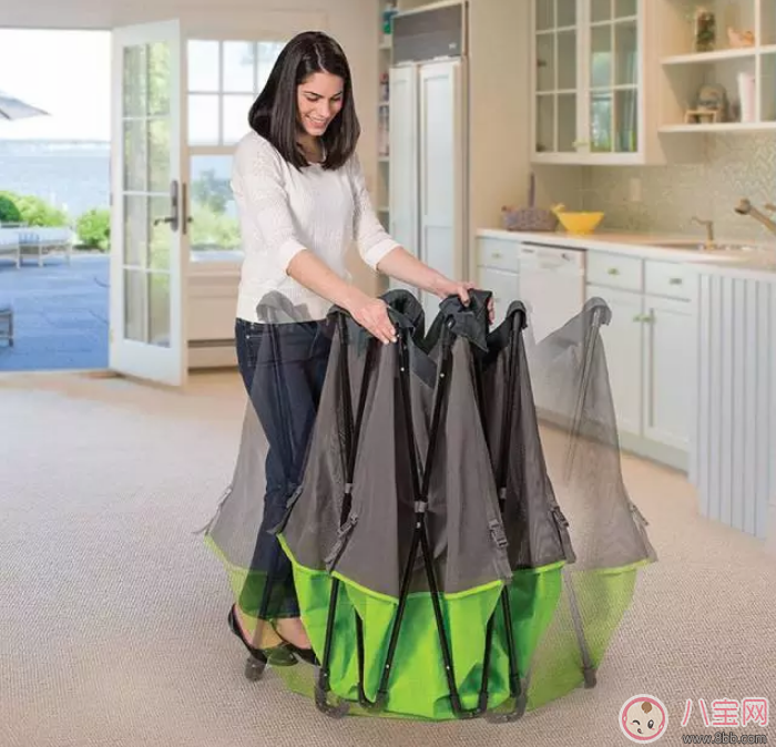 單獨帶娃如何保障寶寶安全 美國Summer infant便攜折疊游戲圍欄攜帶方便嗎 單獨帶娃如何保障寶寶安全 美國Summer infant便攜折疊游戲圍欄攜帶方便嗎