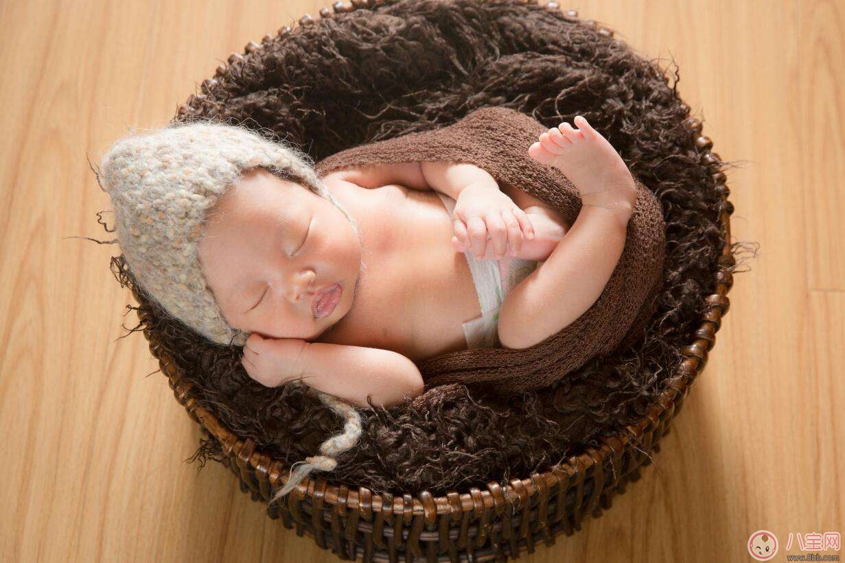 為什么孩子反復扁桃體化膿 急性化膿性扁桃體炎怎么回事 為什么孩子反復扁桃體化膿 急性化膿性扁桃體炎怎么回事