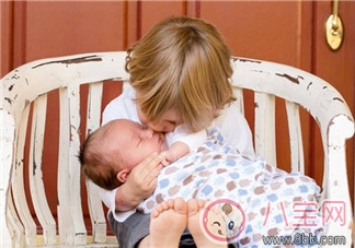 孩子不懂禮貌的原因有哪些 怎么教孩子懂禮貌 孩子不懂禮貌的原因有哪些 怎么教孩子懂禮貌