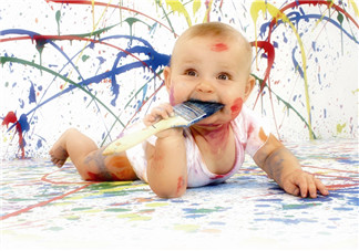 怎么表揚孩子避免溺愛 父母適當?shù)谋頁P孩子怎么做