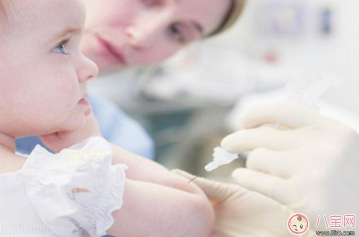 寶寶打預(yù)防針前媽媽要準(zhǔn)備什么東西 帶寶寶打預(yù)防針要帶什么藥品