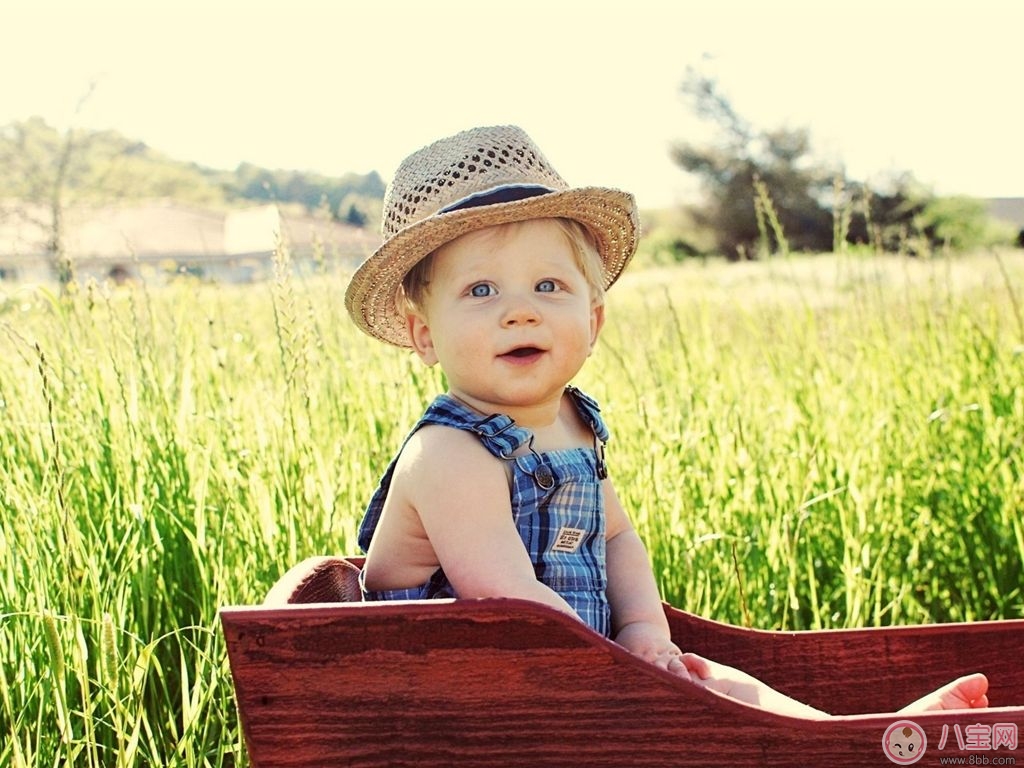寶寶總是流汗是新陳代謝旺盛嗎 嬰幼兒容易流汗怎么護理
