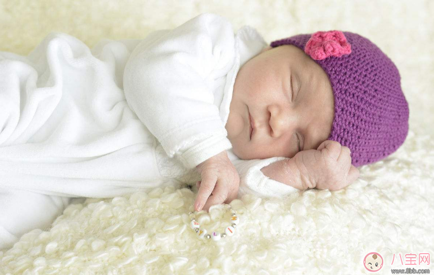 寶寶每天醒的太早怎么辦 怎么讓寶寶睡得久一點