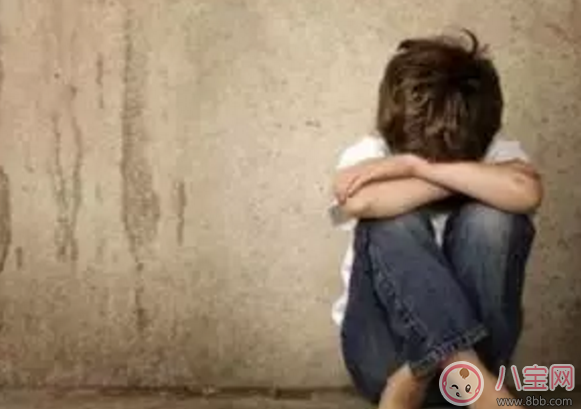 寶寶很敏感是什么原因 寶寶什么時候變得脆弱敏感 寶寶很敏感是什么原因 寶寶什么時候變得脆弱敏感