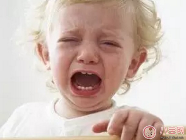 寶寶很敏感是什么原因 寶寶什么時候變得脆弱敏感 寶寶很敏感是什么原因 寶寶什么時候變得脆弱敏感