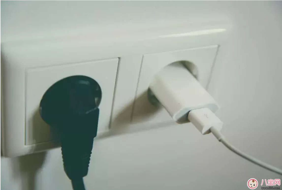 為什么孩子喜歡模仿大人 如何保護孩子居家安全 為什么孩子喜歡模仿大人 如何保護孩子居家安全