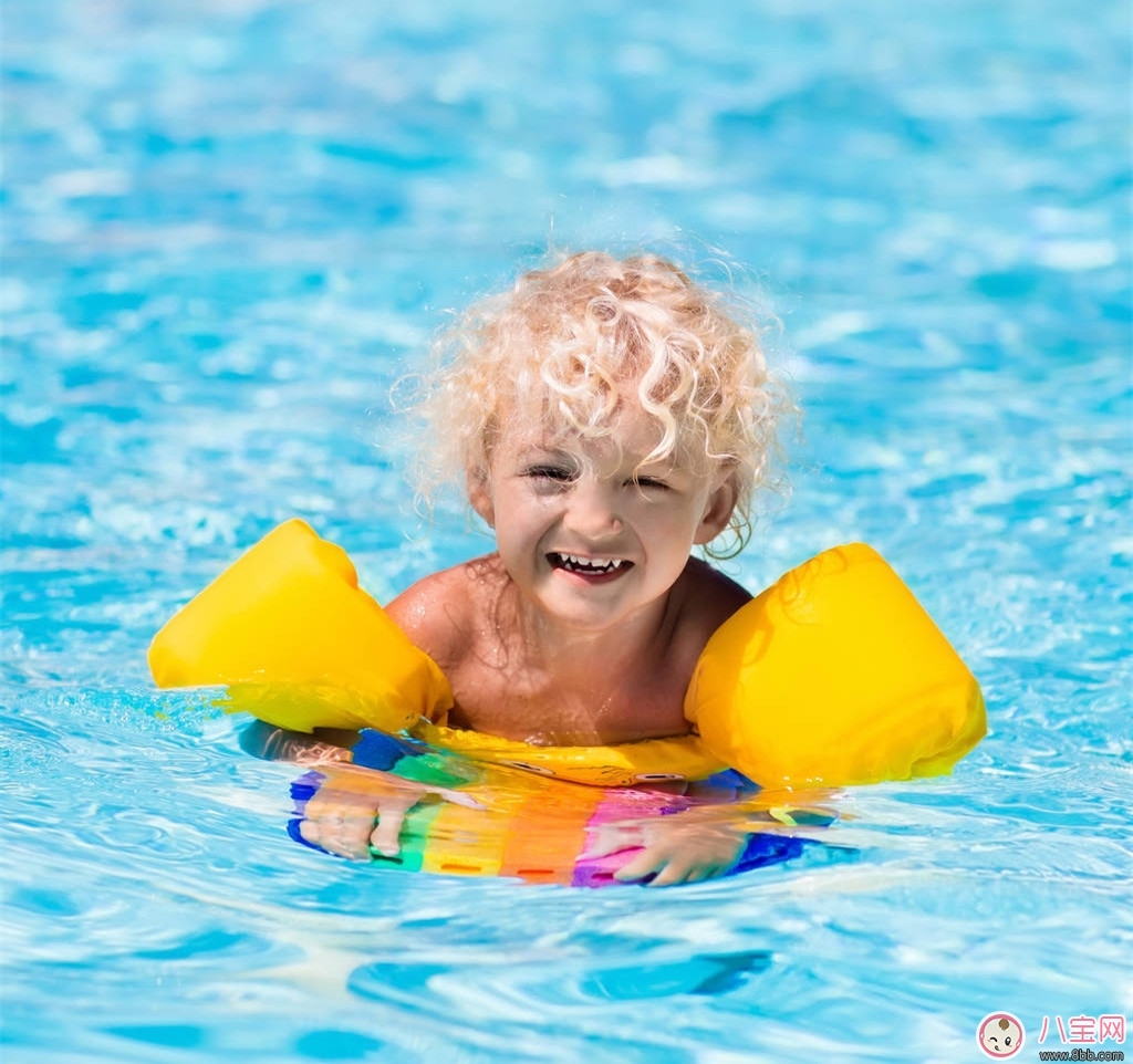 為什么孩子喜歡模仿大人 如何保護孩子居家安全 為什么孩子喜歡模仿大人 如何保護孩子居家安全