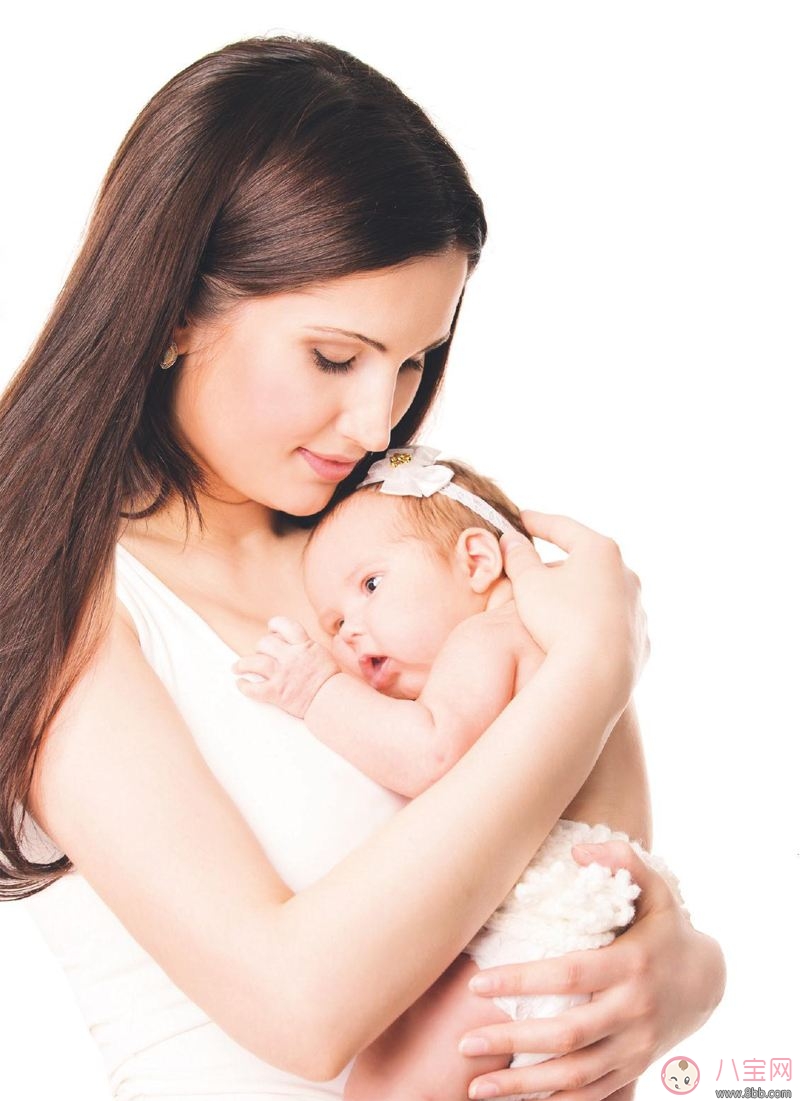 帶孩子生病了累了的說說心情短句 怎么發帶孩子累了的說說朋友圈