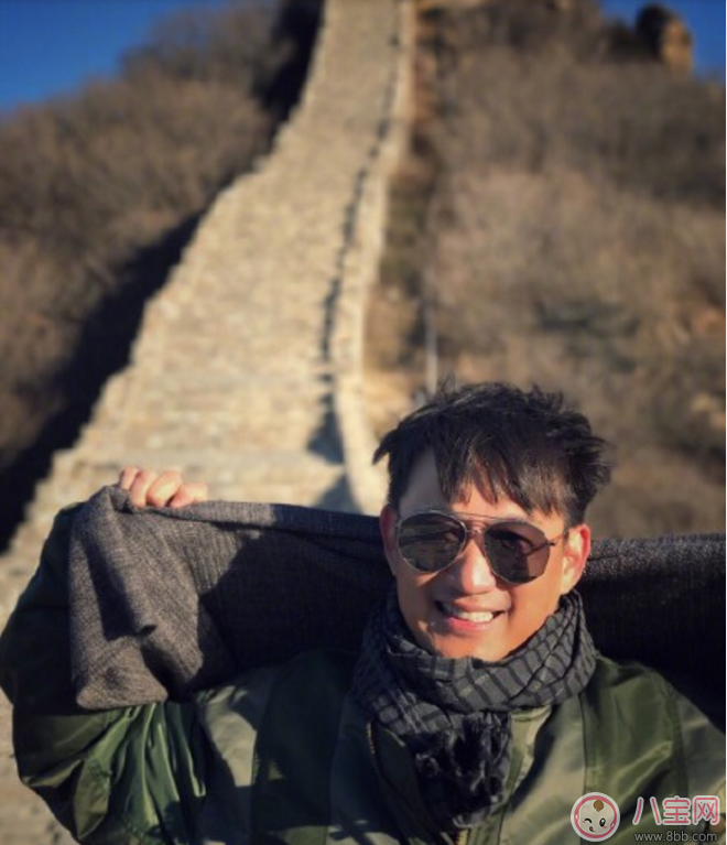 黃磊孫莉帶娃爬長城照片 為什么說黃磊終于登上了長城 黃磊孫莉帶娃爬長城照片 為什么說黃磊終于登上了長城