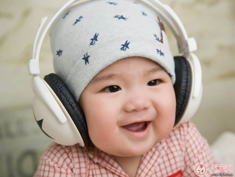 2017圣誕節起什么名字好聽 圣誕節出生寶寶名字推薦