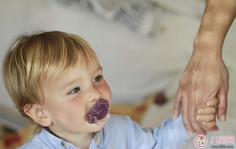 安撫奶嘴到底該不該用 安撫奶嘴什么時候用