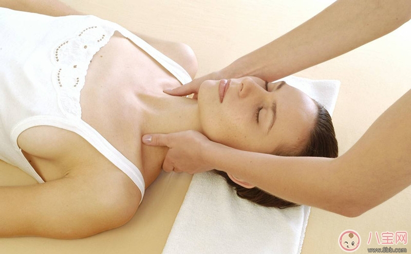 產后冬季如何保護脖子和手腳 冬季怎么預防肌膚凍傷